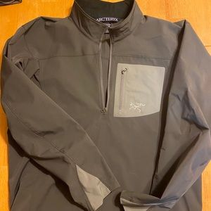 Arc’teryx pullover jacket
